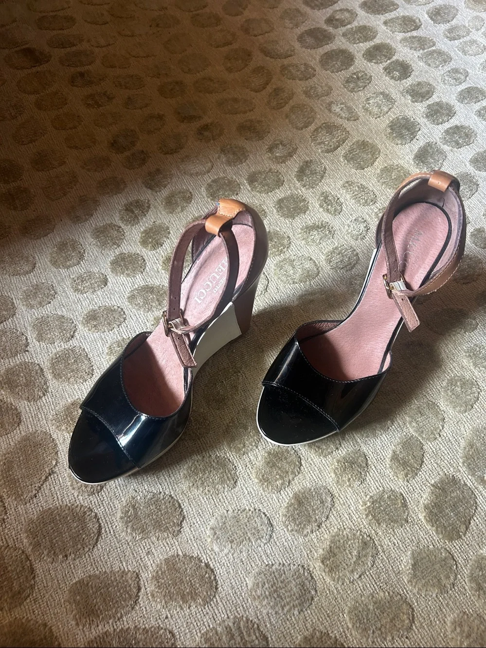 Heeled wedges